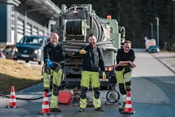 Kanalreinigung Saal an der Donau mit modernem Servicefahrzeug